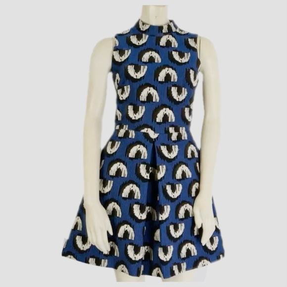 Hunter Bell Dress - Picture 1 of 7